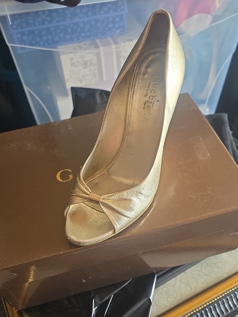 Gucci Metallic Gold Peep-Toe Knot Pump